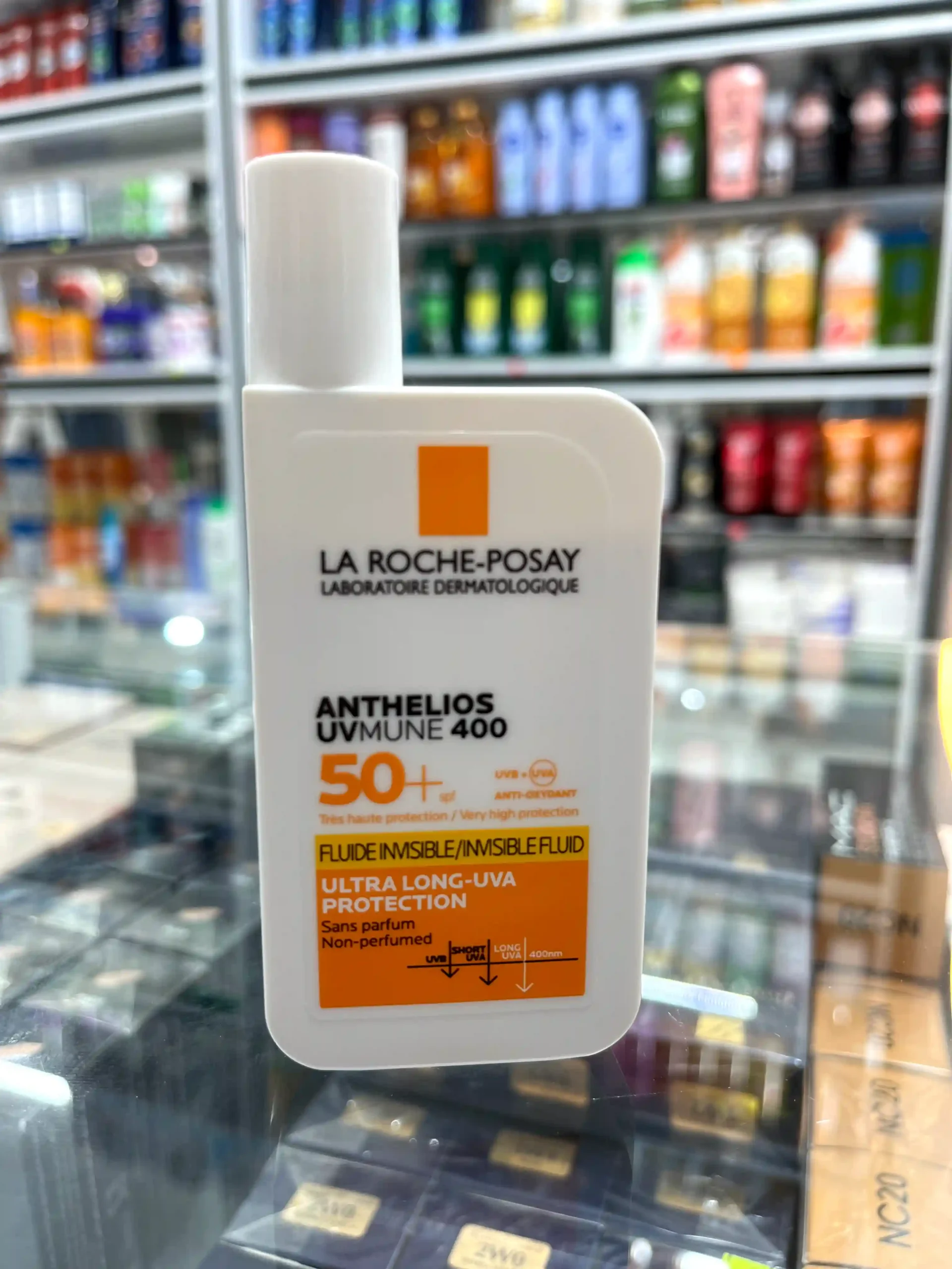کرم ضد آفتاب لاروش پوزای مدل آنتلیوس یووی مون ۴۰۰ SPF 50+ حجم ۵۰ میلی لیتر - تصویر 6